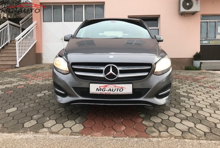 Mercedes-Benz
 B-Class B200 CDI