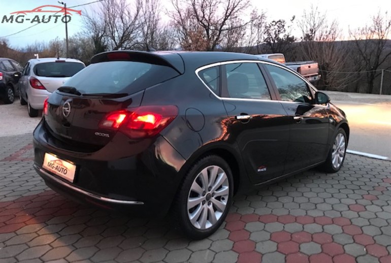 Opel Astra 1.7 CDTI COSMO