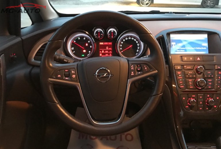 Opel Astra 1.7 CDTI COSMO