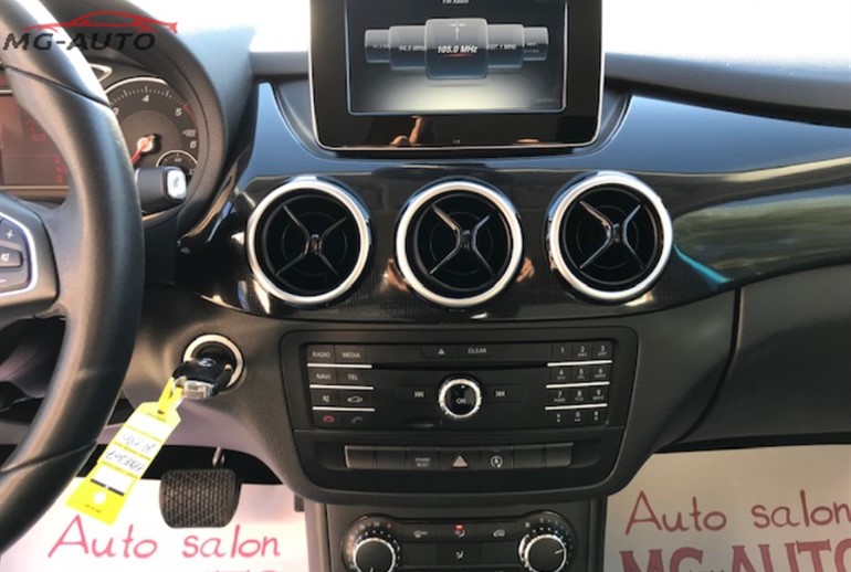 Mercedes-Benz
 B-Class B180d--Automatic